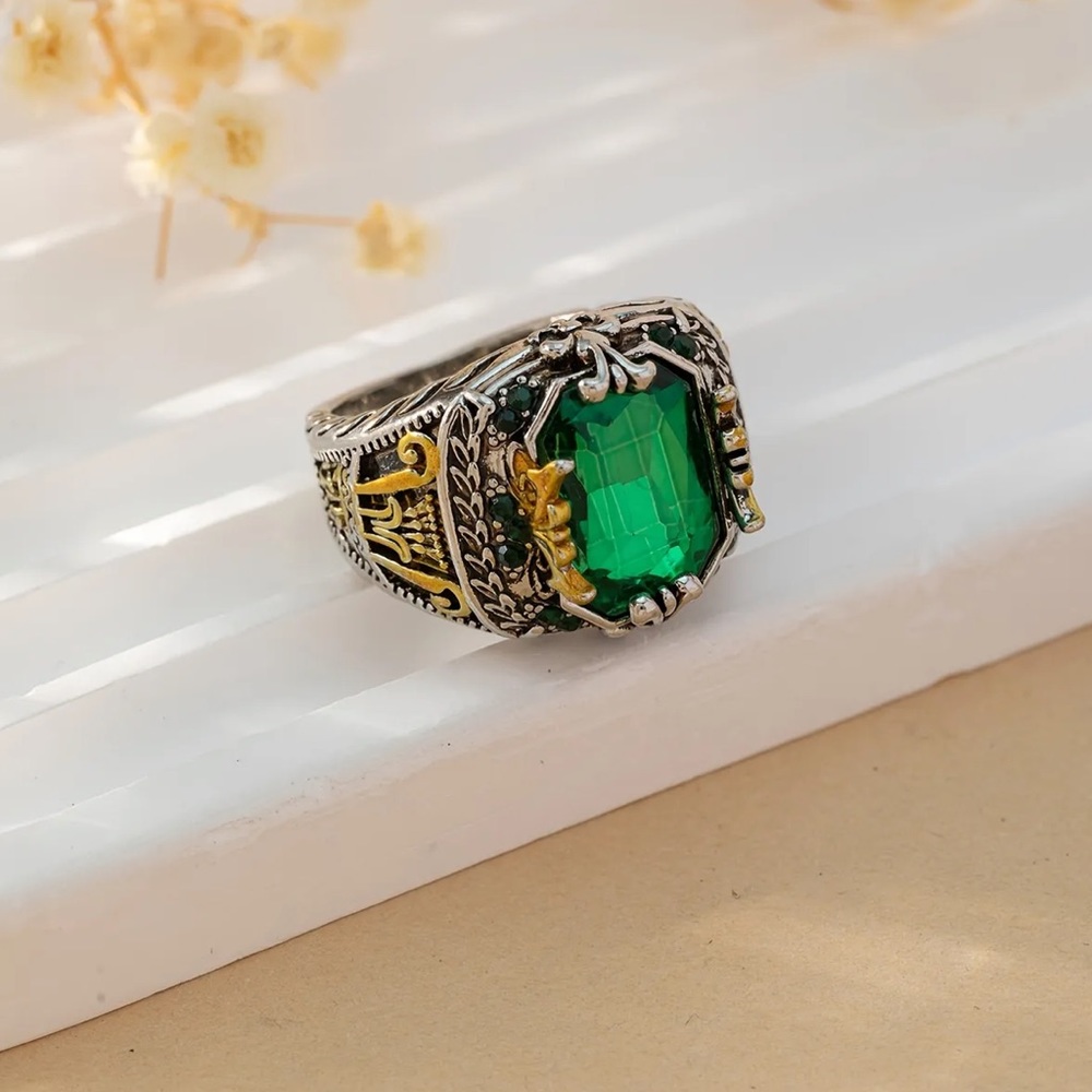 NEW Ottoman Empire Turkish Retro Large Emerald Silver 925 Ring - Picture 3 of 4
